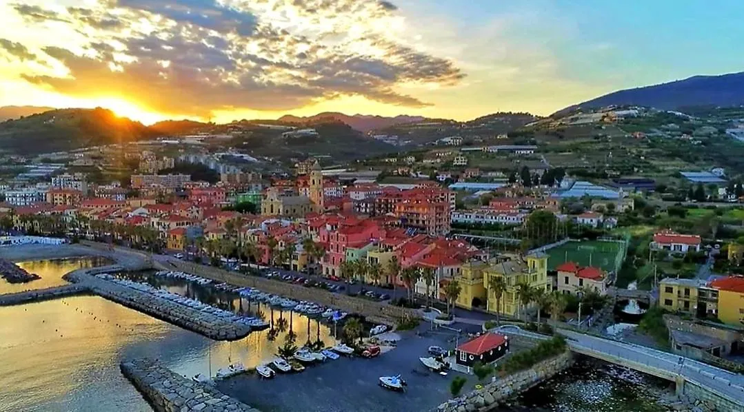 Casa Mary Apartment Riva Ligure