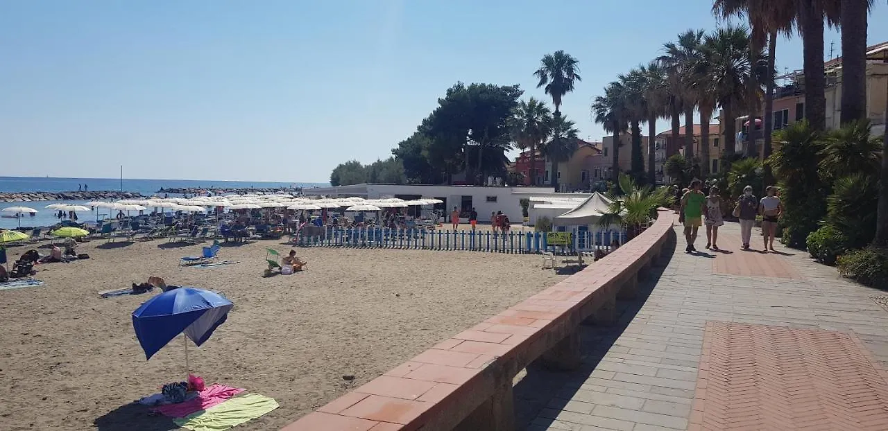 Casa Mary Apartment Riva Ligure