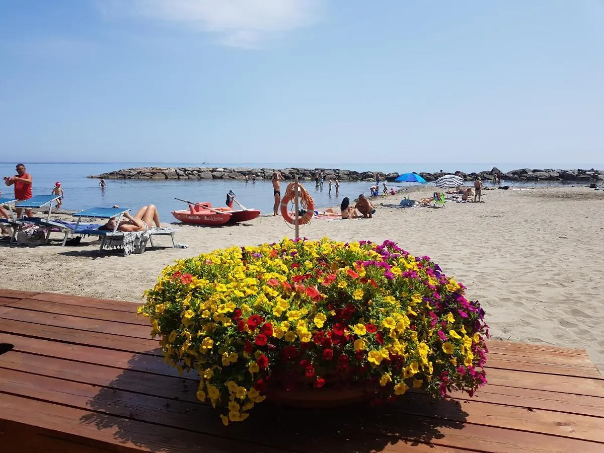 Casa Mary Apartment Riva Ligure Italy
